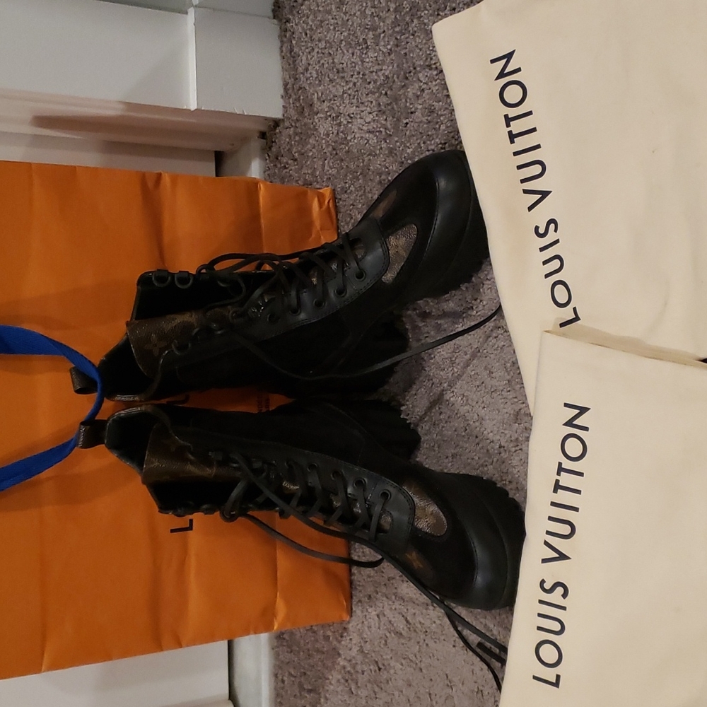 Louis Vuitton Laureate Platform Desert Boot